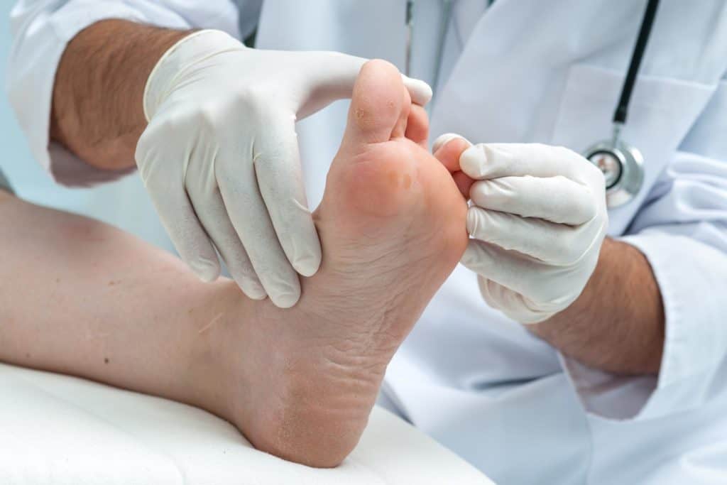 Le roi de la peau au psoriasis les rappels négatifs