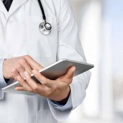 Coproculture : peut-on voir un traitement antibio dans les selles ? Par le Dr Kuentz
