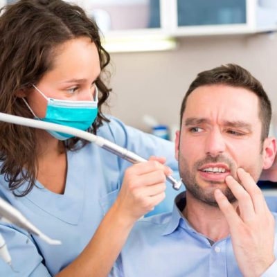 Checker ses dents avant une intervention chirurgicale par le Dr Nathalie Andreu