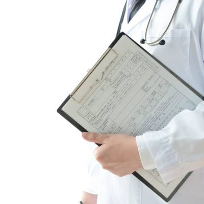 Douleur et faiblesse six mois après une hernie discale, que faire ?